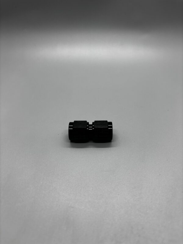 6 AN female to female adapter